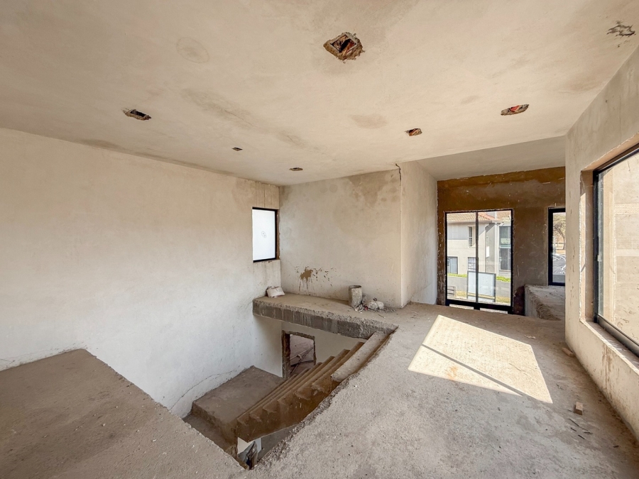 4 Bedroom Property for Sale in The Islands Estates North West